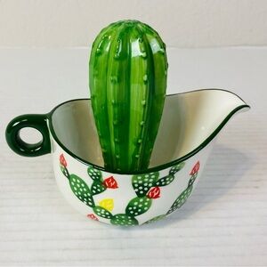 Desert Cactus Citrus Twist Reamer Manual Juicer